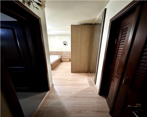 Inchiriere apartament 4 camere, centrala proprie, in Ploiesti, zona Eroilor