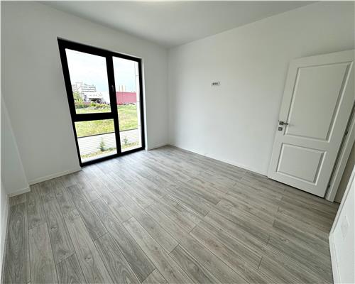 Inchiriere spatiu birou, 4 camere, bloc nou, Ploiesti, 9 Mai