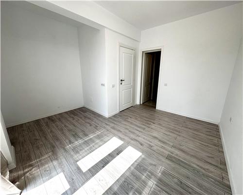 Inchiriere spatiu birou, 4 camere, bloc nou, Ploiesti, 9 Mai