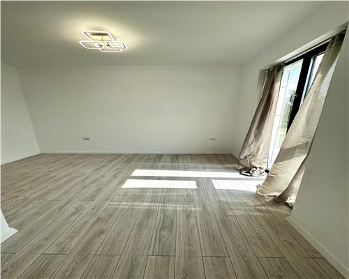 Inchiriere spatiu birou, 4 camere, bloc nou, Ploiesti, 9 Mai