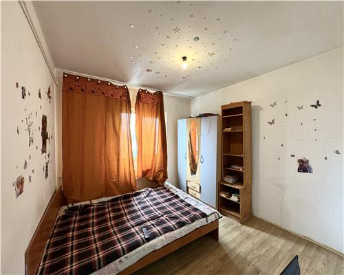 Apartament 2 camere, decomandat, zona Domnisori 9 Mai Ploiesti