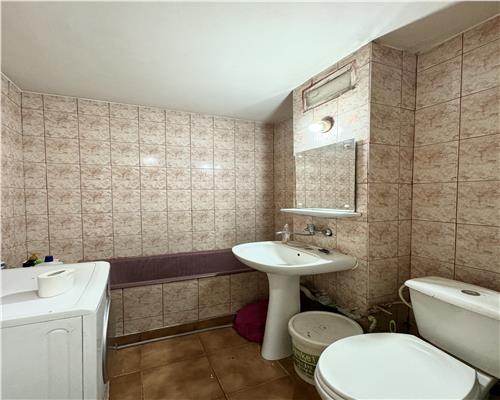 Apartament 2 camere, decomandat, zona Domnisori 9 Mai Ploiesti