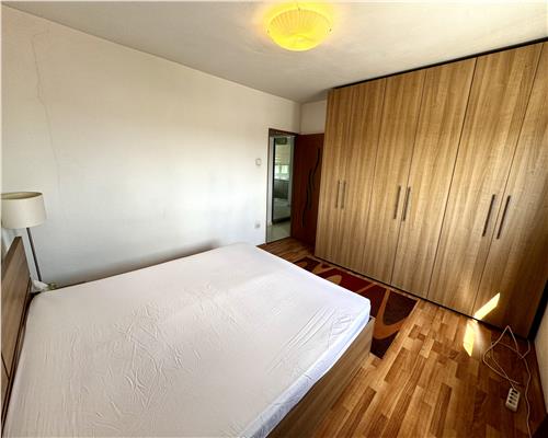 Vanzare apartament 2 camere, in Ploiesti, zona Cantacuzino stradal