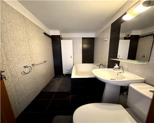 Vanzare apartament 2 camere, in Ploiesti, zona Cantacuzino stradal