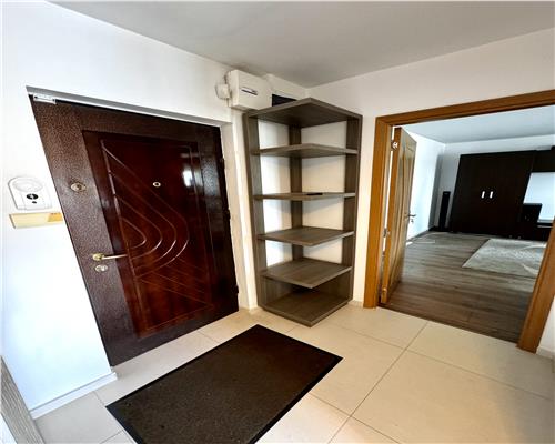 Vanzare apartament 2 camere, in Ploiesti, zona Cantacuzino stradal