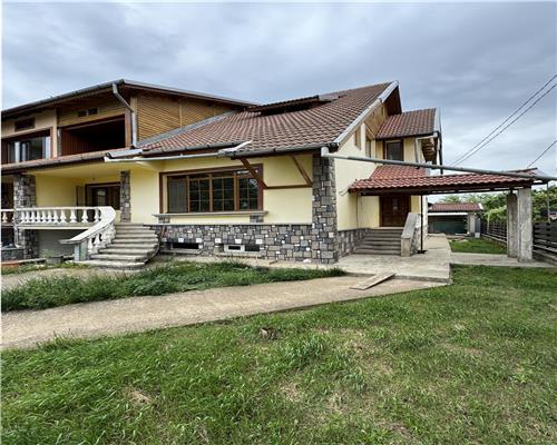 Casa S+P+1E, 11 camere, garaj, teren 1915 mp, stradal Paulestii Noi, langa Ploiesti