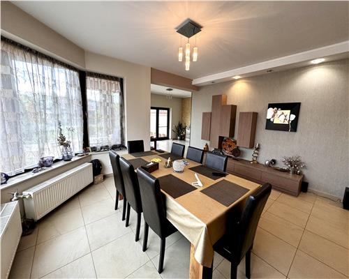 Vnzare casa 6 camere,constructie 2009, in Ploiesti, zona centrala