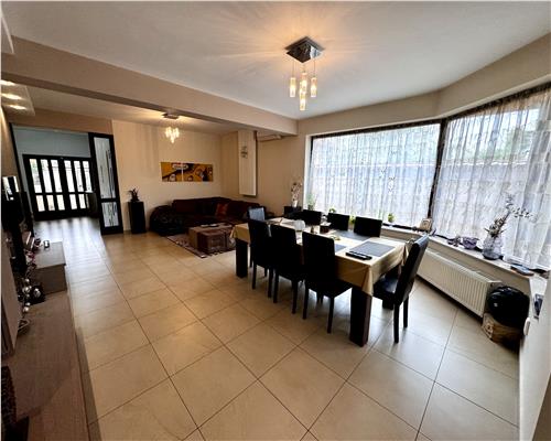 Vnzare casa 6 camere,constructie 2009, in Ploiesti, zona centrala