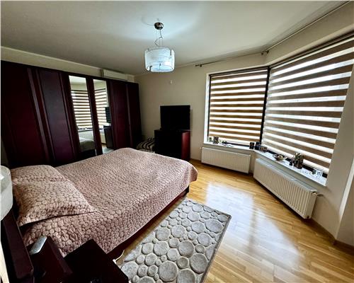 Vnzare casa 6 camere,constructie 2009, in Ploiesti, zona centrala