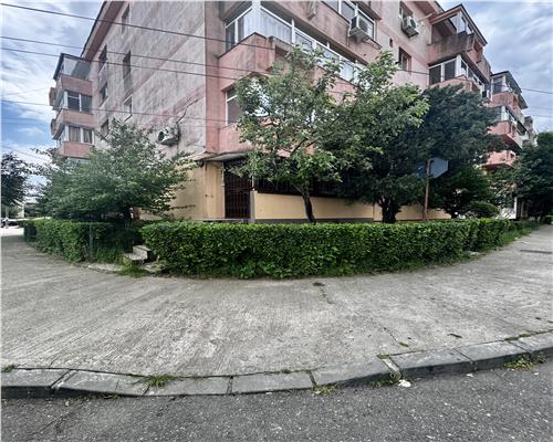 Vanzare apartament cu intrare direct din strada, 2 camere, Ploiesti, Gh. Doja