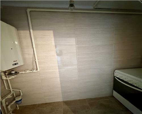 Vanzare apartament cu intrare direct din strada, 2 camere, Ploiesti, Gh. Doja