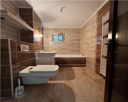 Vanzare apartament cu intrare direct din strada, 2 camere, Ploiesti, Gh. Doja