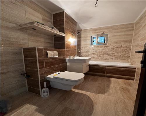 Vanzare apartament cu intrare direct din strada, 2 camere, Ploiesti, Gh. Doja