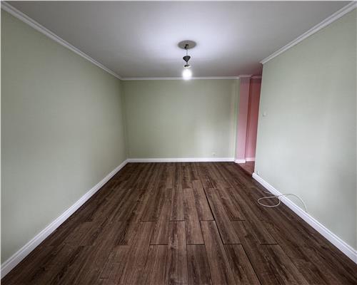 Vanzare apartament cu intrare direct din strada, 2 camere, Ploiesti, Gh. Doja