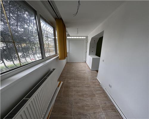 Vanzare apartament cu intrare direct din strada, 2 camere, Ploiesti, Gh. Doja