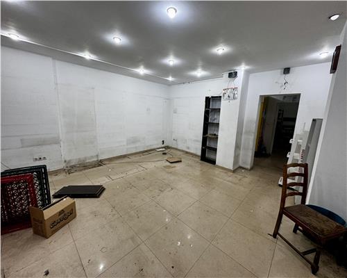 Vanzare spatiu comercial stradal, parter, IN Ploiesti, zona Republicii