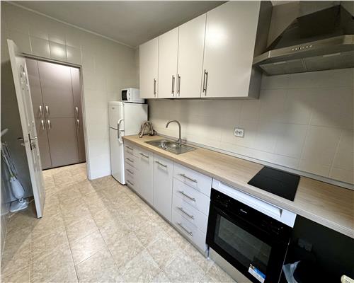 Inchiriere garsoniera, moderna, in Ploiesti, zona Marasesti/ Gara de Vest
