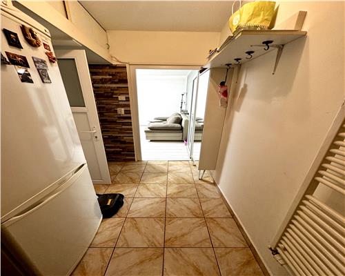 Vanzare apartament 2 camere, confort 2,  in Ploiesti, zona Vest  Lamaita