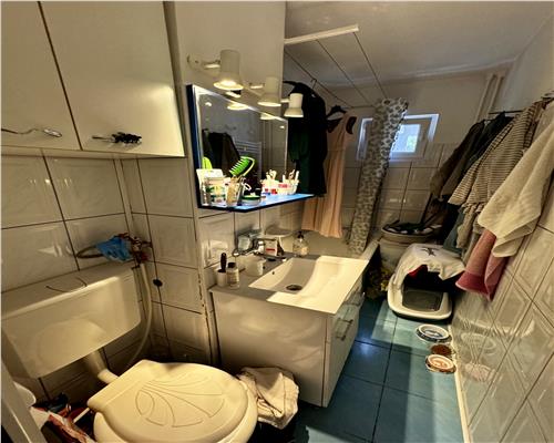 Vanzare apartament 2 camere, confort 2,  in Ploiesti, zona Vest  Lamaita