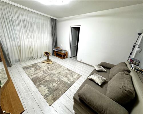 Vanzare apartament 2 camere, confort 2,  in Ploiesti, zona Vest  Lamaita