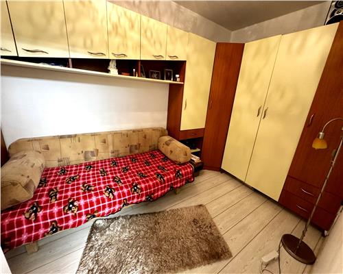 Vanzare apartament 2 camere, confort 2,  in Ploiesti, zona Vest  Lamaita