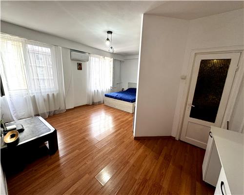 Vanzare garsoniera, in Ploiesti, zona ultracentrala