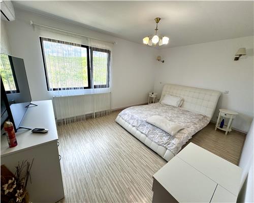 Inchiriere vila 5 camere, in Chitorani Bucov, la 10 minute de Ploiesti