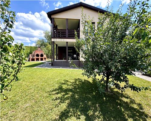 Vanzare vila 5 camere, in Chitorani Bucov, la 10 minute de Ploiesti