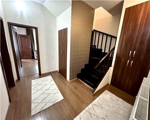 Vanzare casa 5 camere, in Ploiesti, zona Bobalna