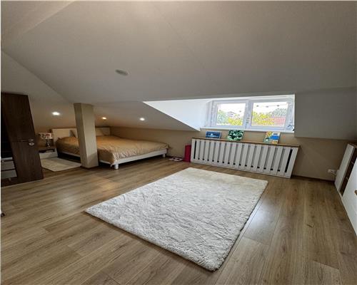 Vanzare casa 5 camere, in Ploiesti, zona Bobalna