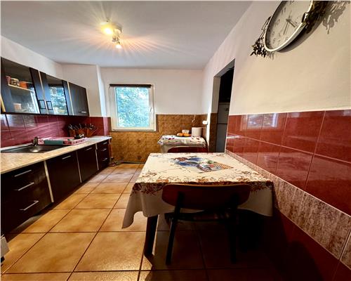 Vanzare apartament 2 camere, bloc de beton, Ploiesti, zona Nord