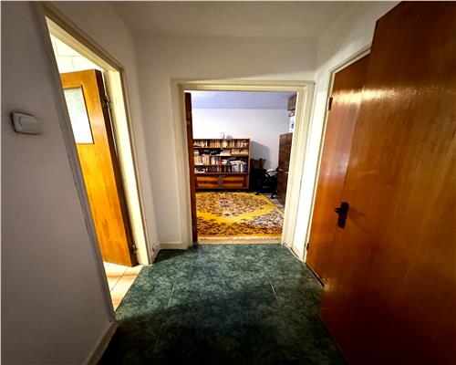 Vanzare apartament 2 camere, bloc de beton, Ploiesti, zona Nord