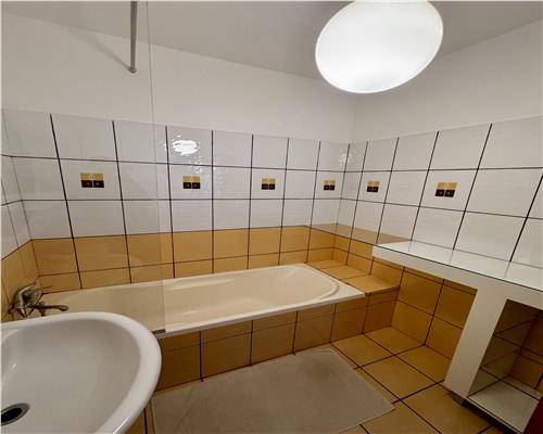Inchiriere apartament 3 camere, in Ploiesti, zona Ion Maiorescu