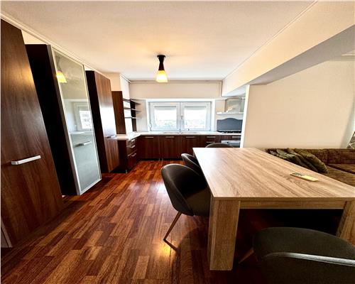 Inchiriere apartament 3 camere, in Ploiesti, zona Ion Maiorescu