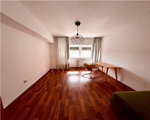 Inchiriere apartament 3 camere, in Ploiesti, zona Ion Maiorescu