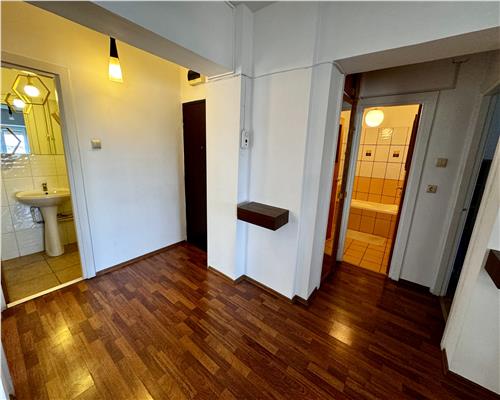 Inchiriere apartament 3 camere, in Ploiesti, zona Ion Maiorescu