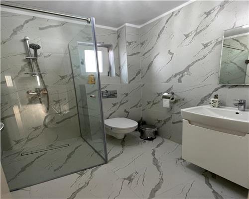 Vanzare casa 4 camere, constructie noua, in Ploiesti, zona Stadionului Ilie Oana