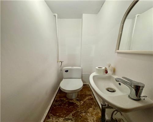 Vanzare casa 5 camere in Ploiesti, zona Cercelus Bd. Castanilor