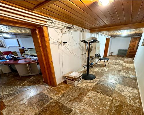 Vanzare casa 5 camere in Ploiesti, zona Cercelus Bd. Castanilor