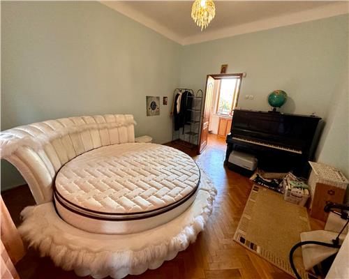 Vanzare casa 5 camere in Ploiesti, zona Cercelus Bd. Castanilor
