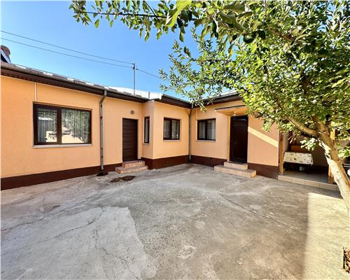 Ansamblu 2 case, 6 camere, garaj, Marasesti Ploiesti