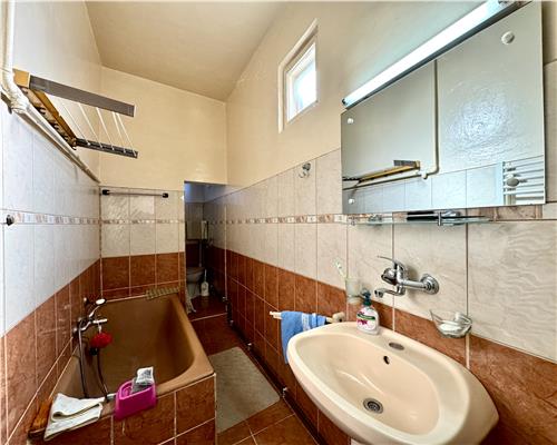 Ansamblu 2 case, 6 camere, garaj, Marasesti Ploiesti