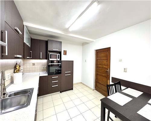 Ansamblu 2 case, 6 camere, garaj, Marasesti Ploiesti