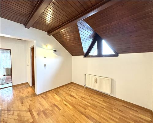 Ansamblu 2 case, 6 camere, garaj, Marasesti Ploiesti