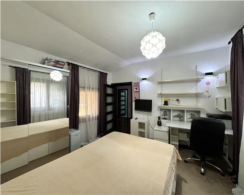 Casa 4 camere, S+P+1E, ultracentral, Ploiesti