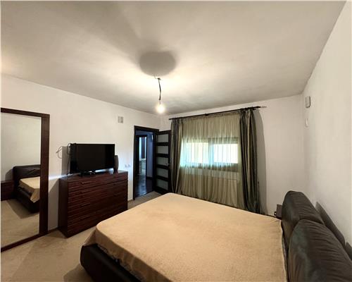 Casa 4 camere, S+P+1E, ultracentral, Ploiesti
