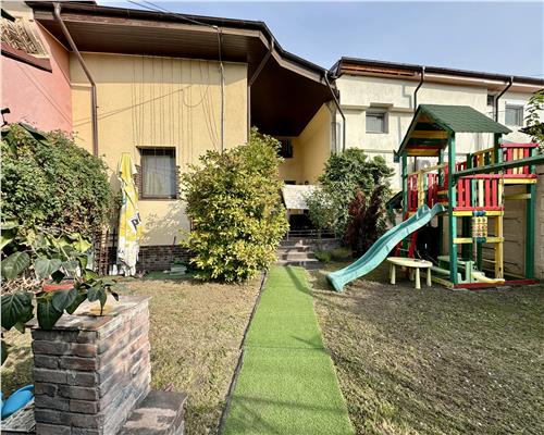 Casa 4 camere, S+P+1E, ultracentral, Ploiesti