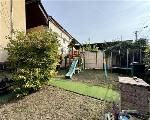 Casa 4 camere, S+P+1E, ultracentral, Ploiesti