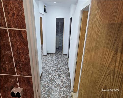 Inchiriere apartament 3 camere, transformat in spatiu comercial, Ploiesti, Mihai Bravu