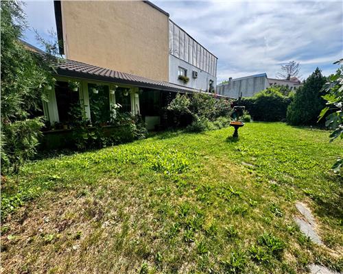 Vanzare casa 6 camere, in Ploiesti, zona centrala